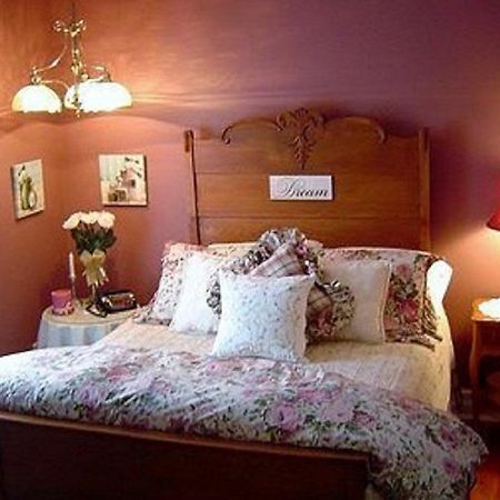 Bed and Breakfast Clydesdale House Barrie Exterior foto